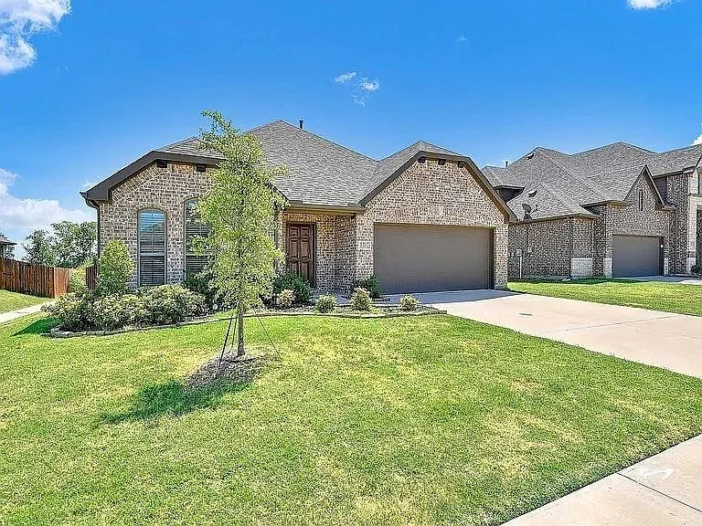5205 Ambergate Lane - 1 — Photo 2