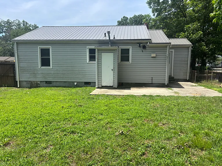 639 Arch Dr — Photo 2