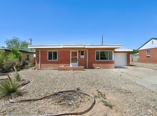 907 Manzano St NE, Albuquerque, NM 87110