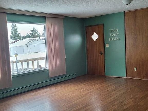 5th image of 608 Boscurvis Ave