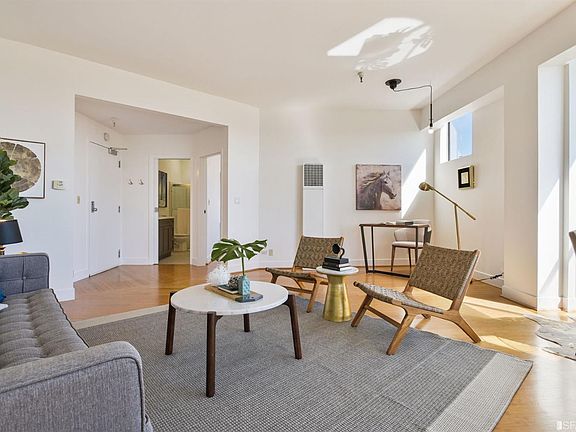 4th image of 2 Pearl St #4