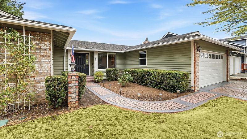 2nd image of 15824 SE 170th Street