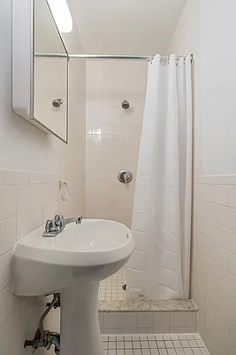 Rented by Compass | media 11