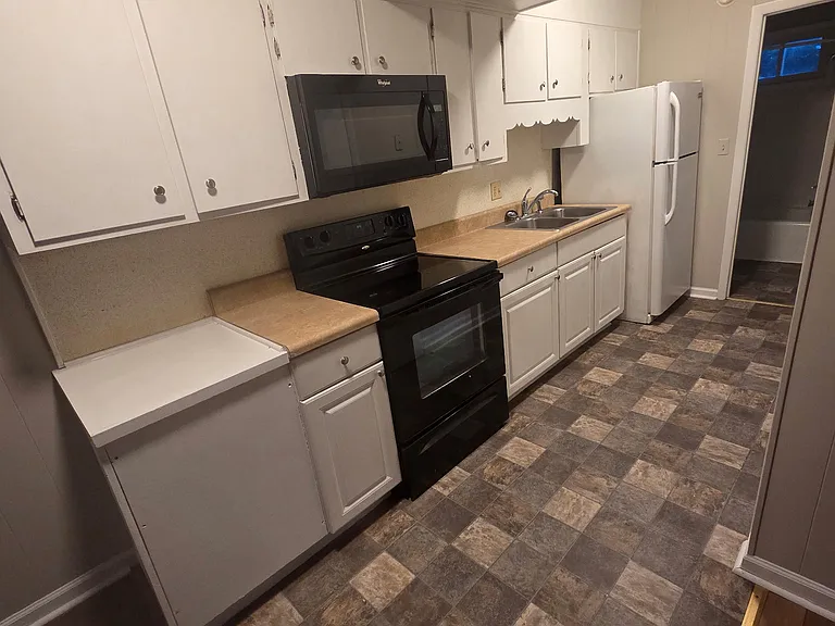 1208 Avondale Dr #36 — Photo 8