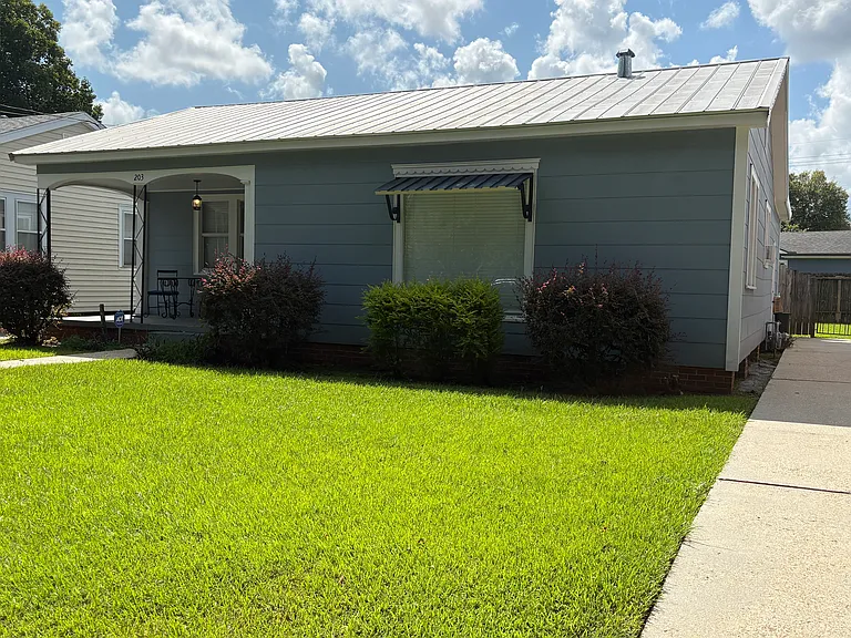 203 Dunkirk St — Photo 1