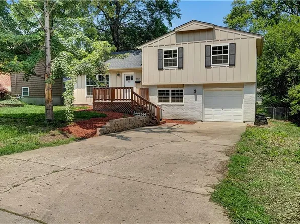 7524 W 97th St, Overland Park, KS 66212