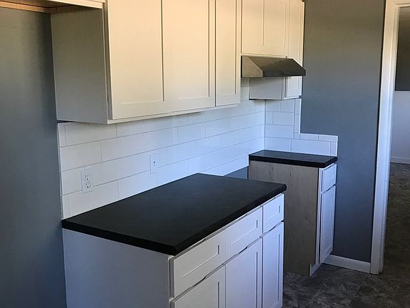 5th image of 5317 NE 72nd Ave