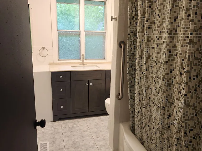 6 Brenham Cres — Photo 15