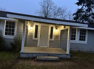 406 Davis Ave, Byromville, GA 31007
