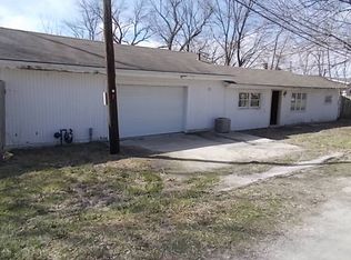25 W Walnut St, Trimble, MO 64492