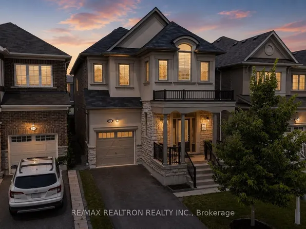 22 Kilmarnock Cres, Whitby, ON L1P 0E8