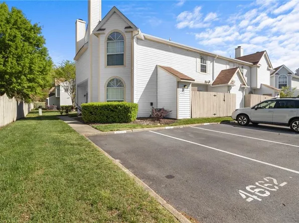 4662 Georgetown Pl, Virginia Beach, VA 23455