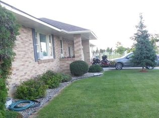 821 6th St SW, Wadena, MN 56482