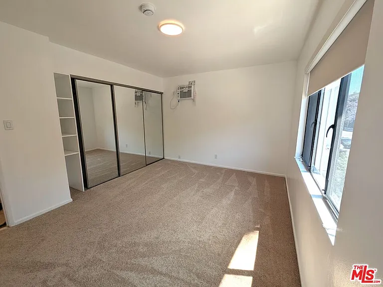 422 Arnaz Dr #4 — Photo 6