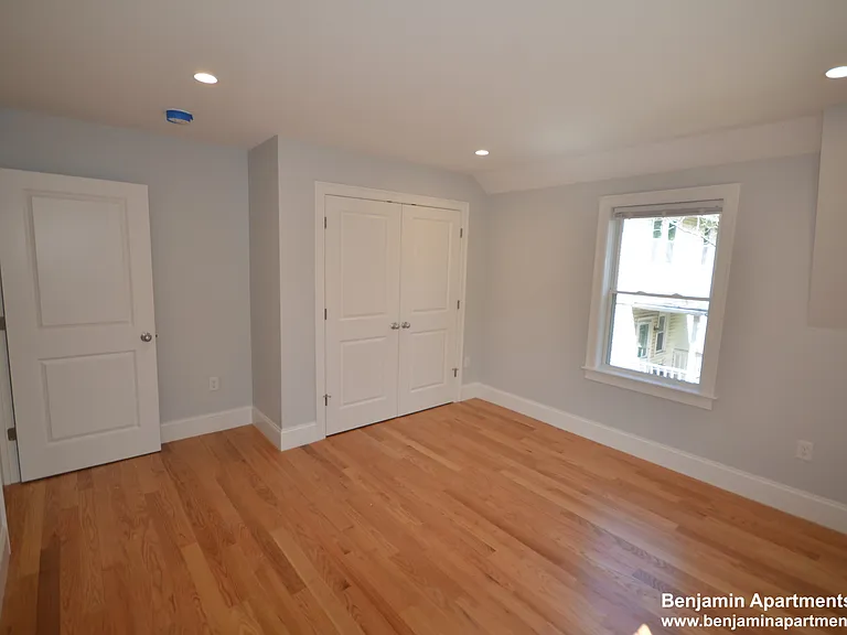 18 Bothwell Rd #5 — Photo 11
