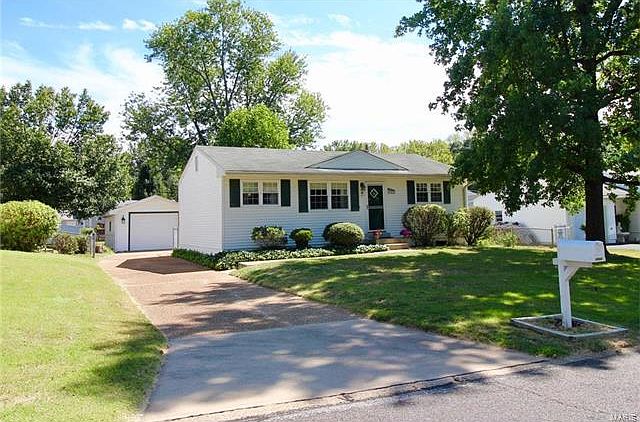 1st image of 10022 Mayo Dr