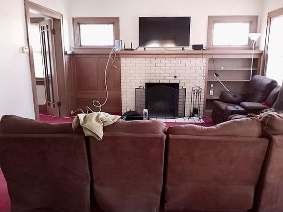 4th image of 4845 Leighton Ave