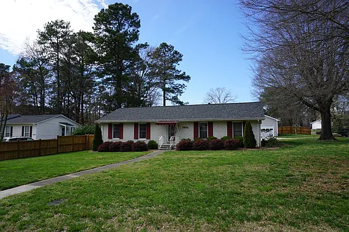 1302 Clinton Rd Photo 1