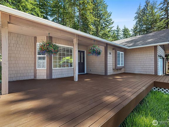 2nd image of 120 E Ballantrae Drive
