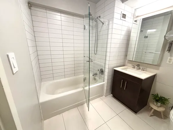 535 West 52nd Street image 1 of 11