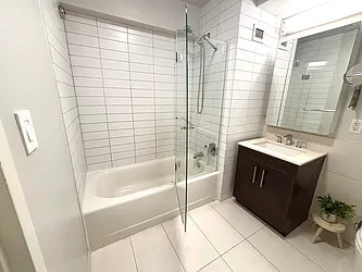 535 West 52nd Street, #7I
