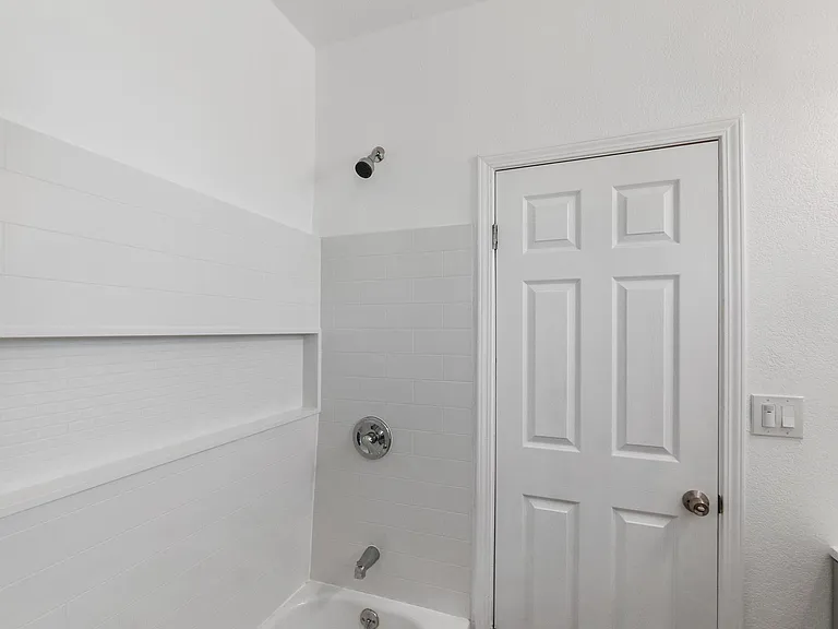 1226 Olive Ave — Photo 11