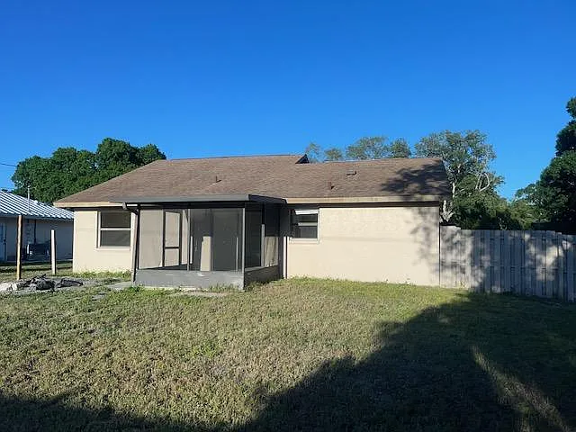 742 Trotter Ave — Photo 18