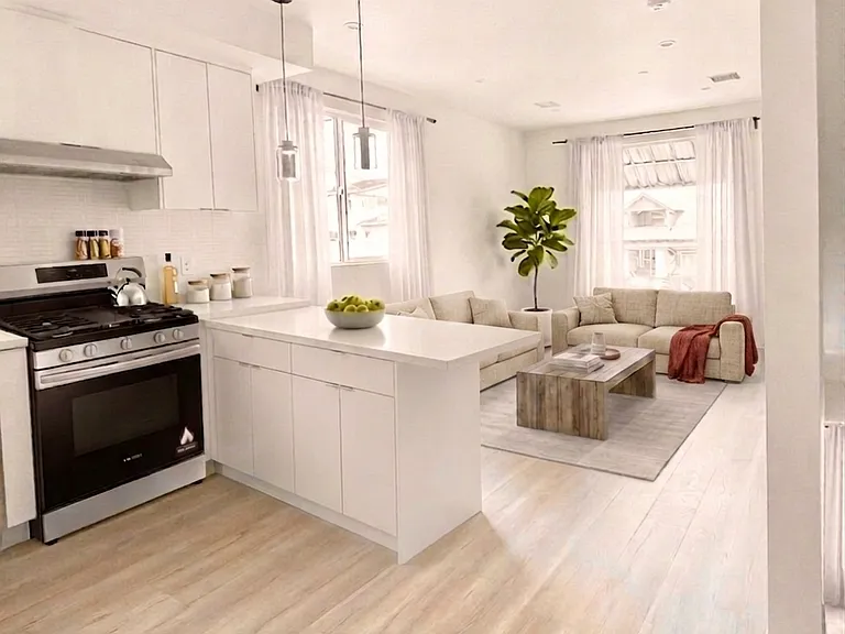 1177 1/2 Leighton Ave #1 — Photo 2