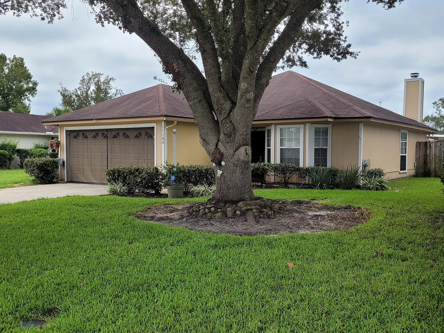 3 bed, 1457 sqft, $2,200 — Photo 2