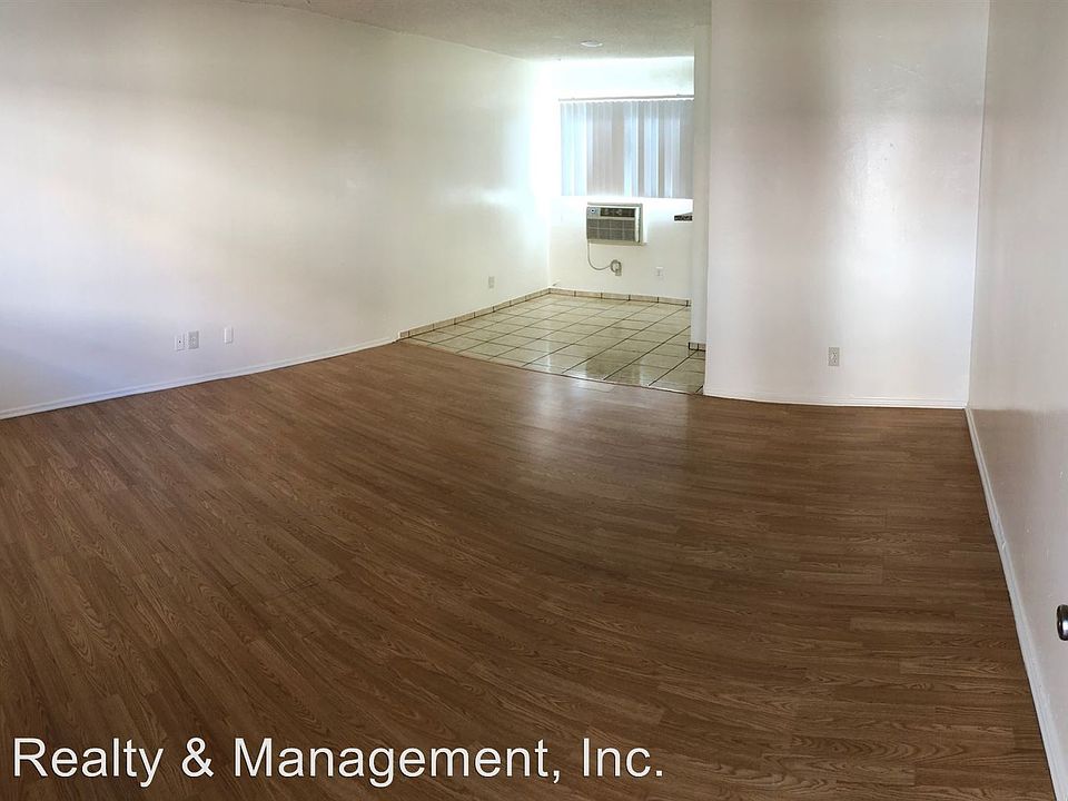 1st image of 8734 Burnet Ave APT 5