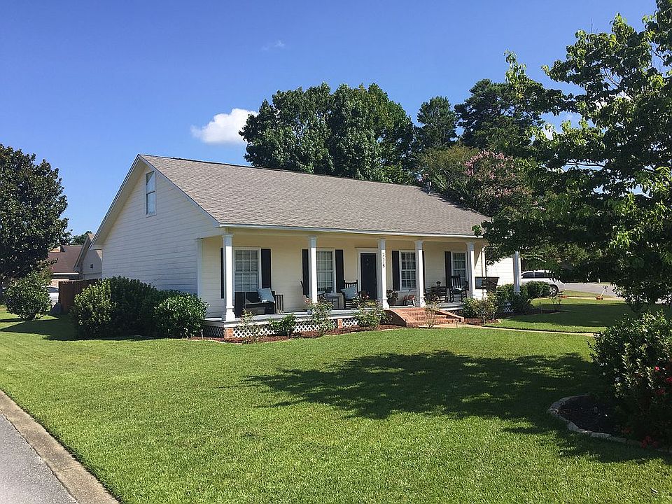 1st image of 328 Parkwood Pl