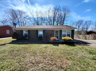 9702 Cedar Lake Dr, Louisville, KY 40291