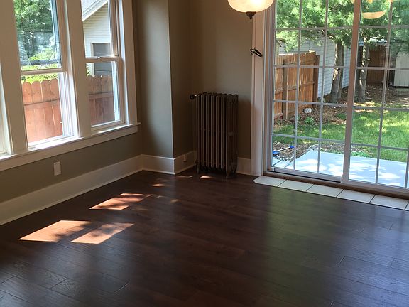 4th image of 843 Graceland St NE