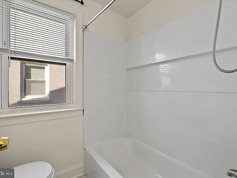 6416 Blair Rd NW — Photo 17
