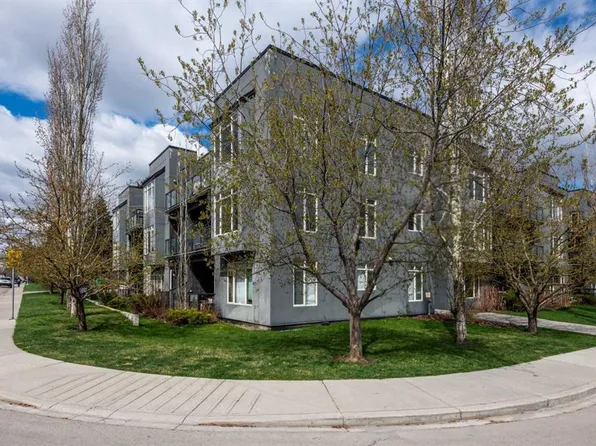 1939 E 30th St SW #207, Calgary, AB T3E 2L5