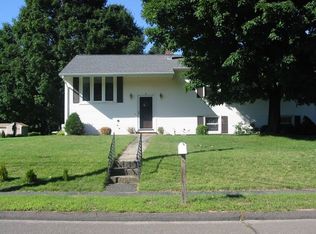 7 Spring Glen Rd, Plantsville, CT 06479