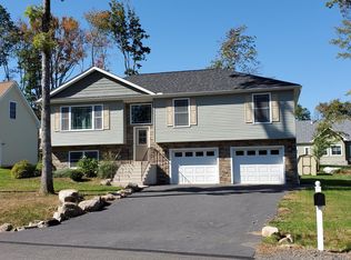 50 Woodcrest Ave, Mountain Top, PA 18707