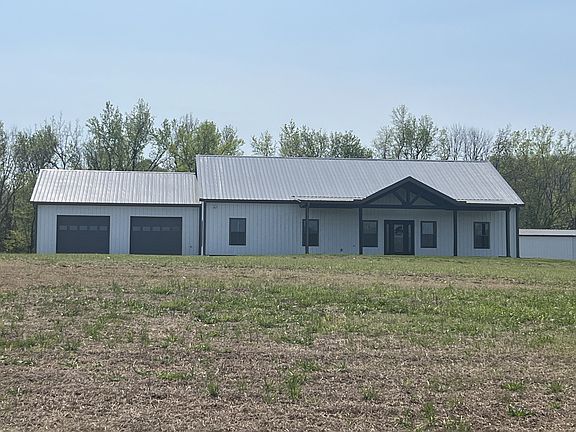 4th image of 926 Half Acre Rd