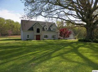 373 Terry Point Rd, Dandridge, TN 37725