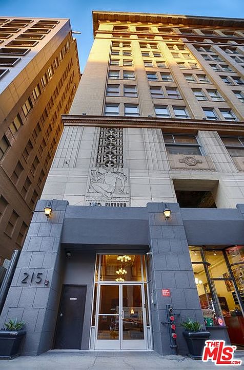 1st image of 215 W 7th St APT 302