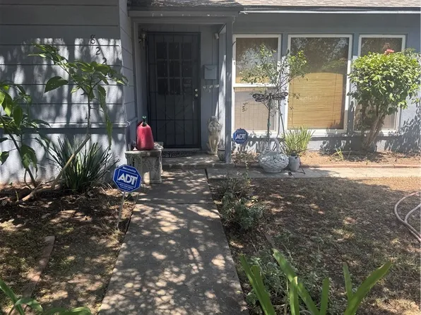 8226 White Oak Ave, Northridge, CA 91325