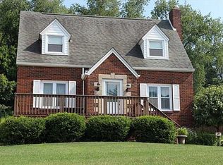 180 Broadlawn Dr, Elizabeth, PA