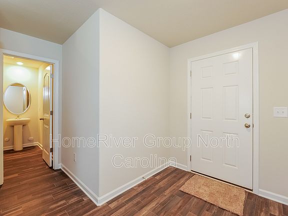 4th image of 4611 Glencraig Ave