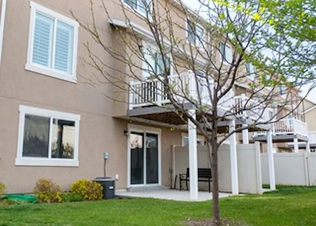 4 bed, 2342 sqft, $2,500 — Photo 2