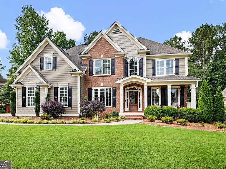 227 Oakwind Pte — Photo 2