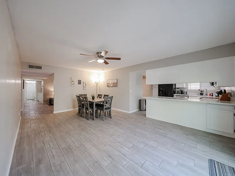 W Campo Bello Dr — Photo 44
