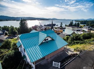 140 S 2nd St, Cathlamet, WA 98612