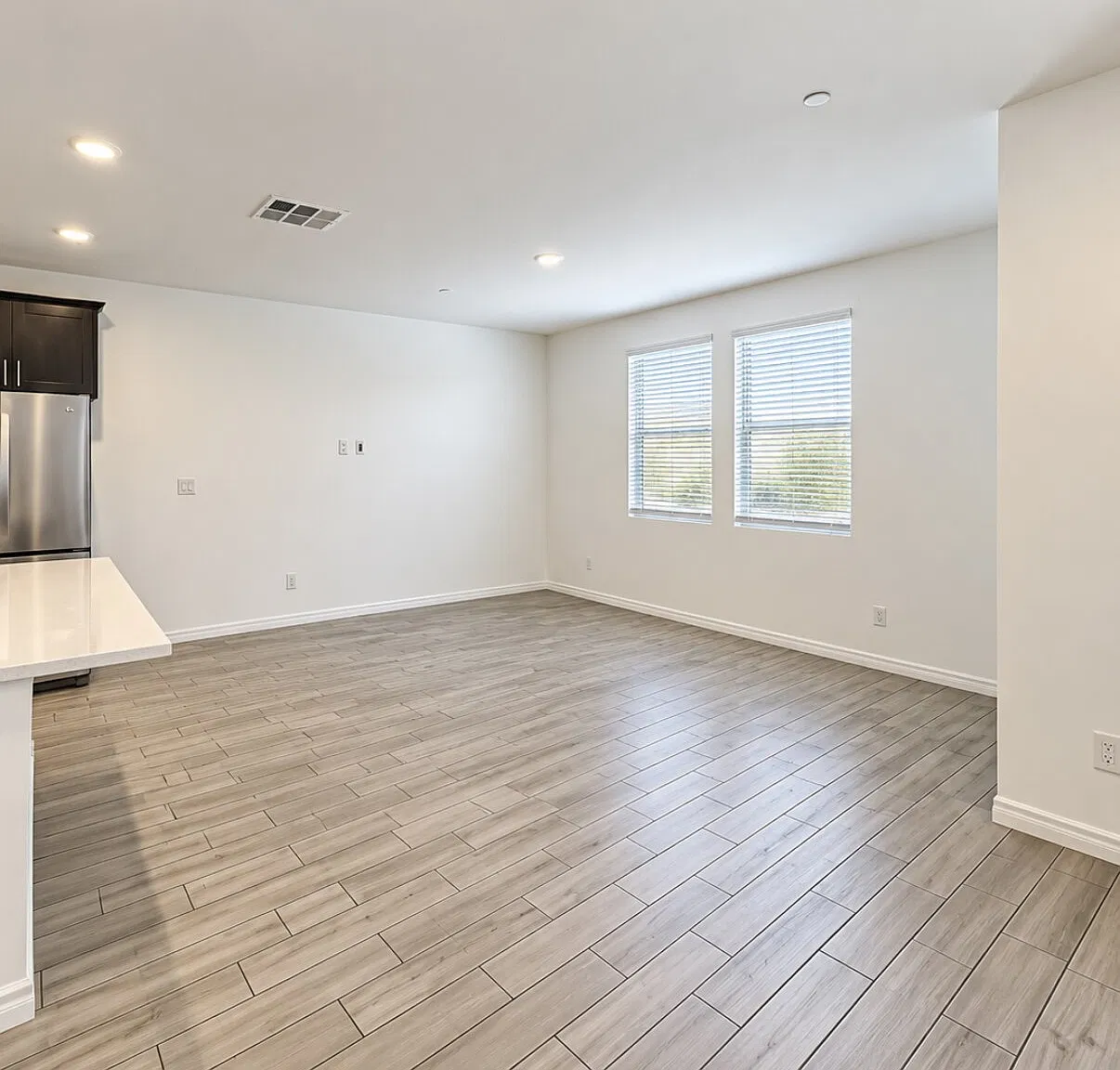 3 bed, 2.5 bath, $2,150 — Photo 2
