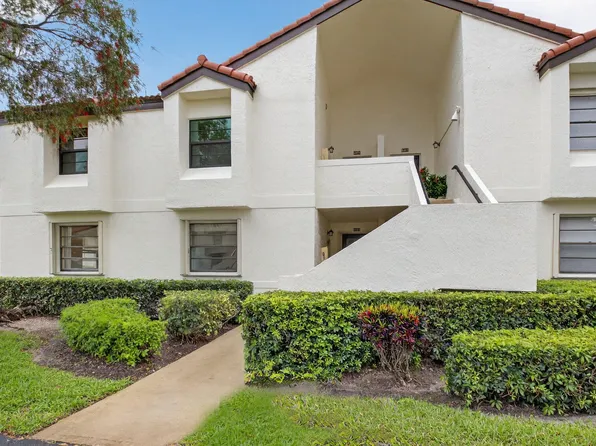6069 Parkwalk Drive, Boynton Beach, FL 33472