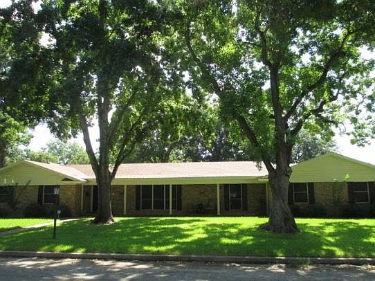 1st image of 1303 N Davis Ave
